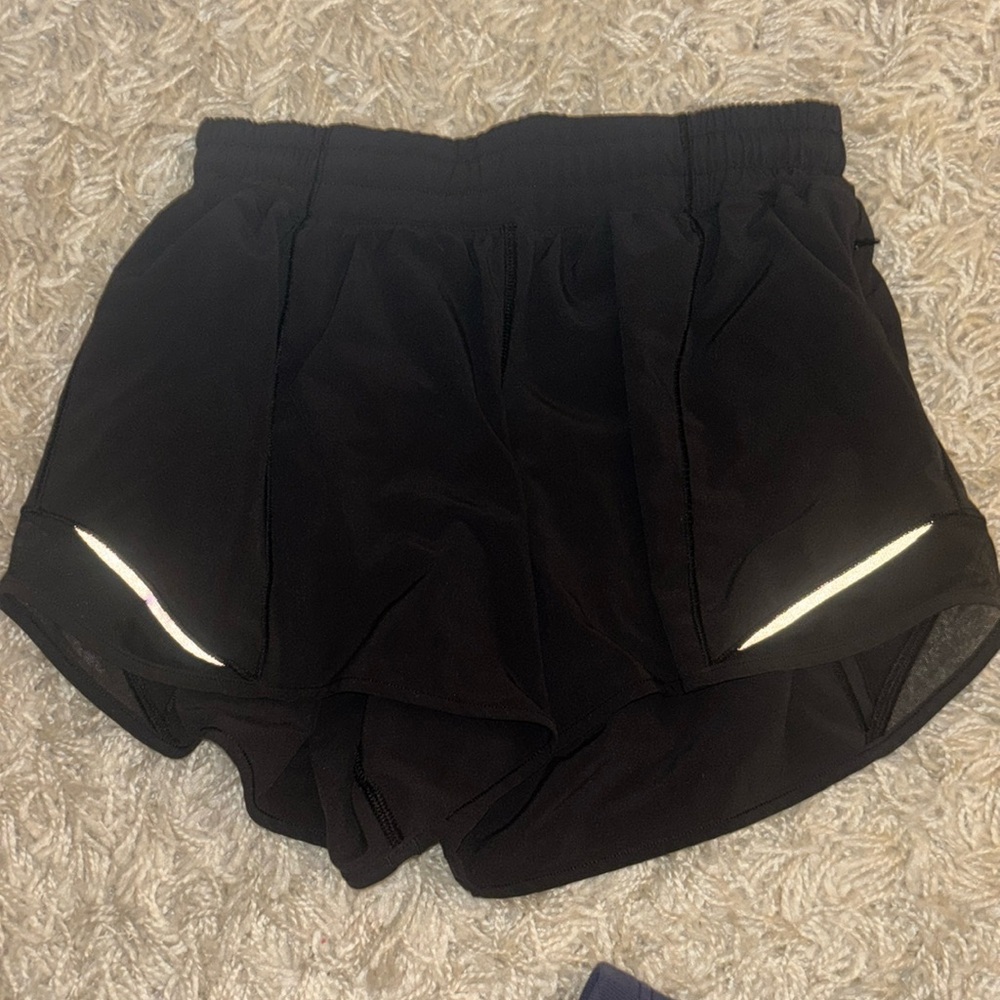Lululemon black shorts hotty hot 4 inch inseam